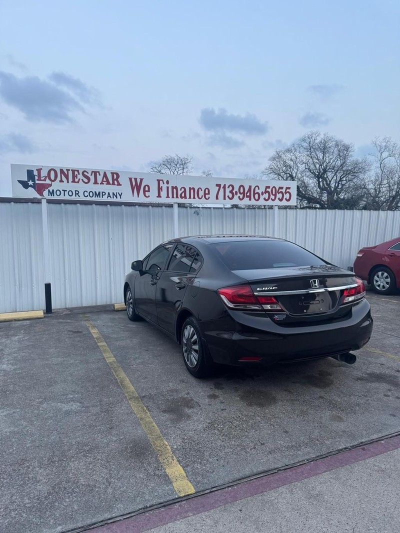 Honda Civic Sedan Vehicle Full-screen Gallery Image 05