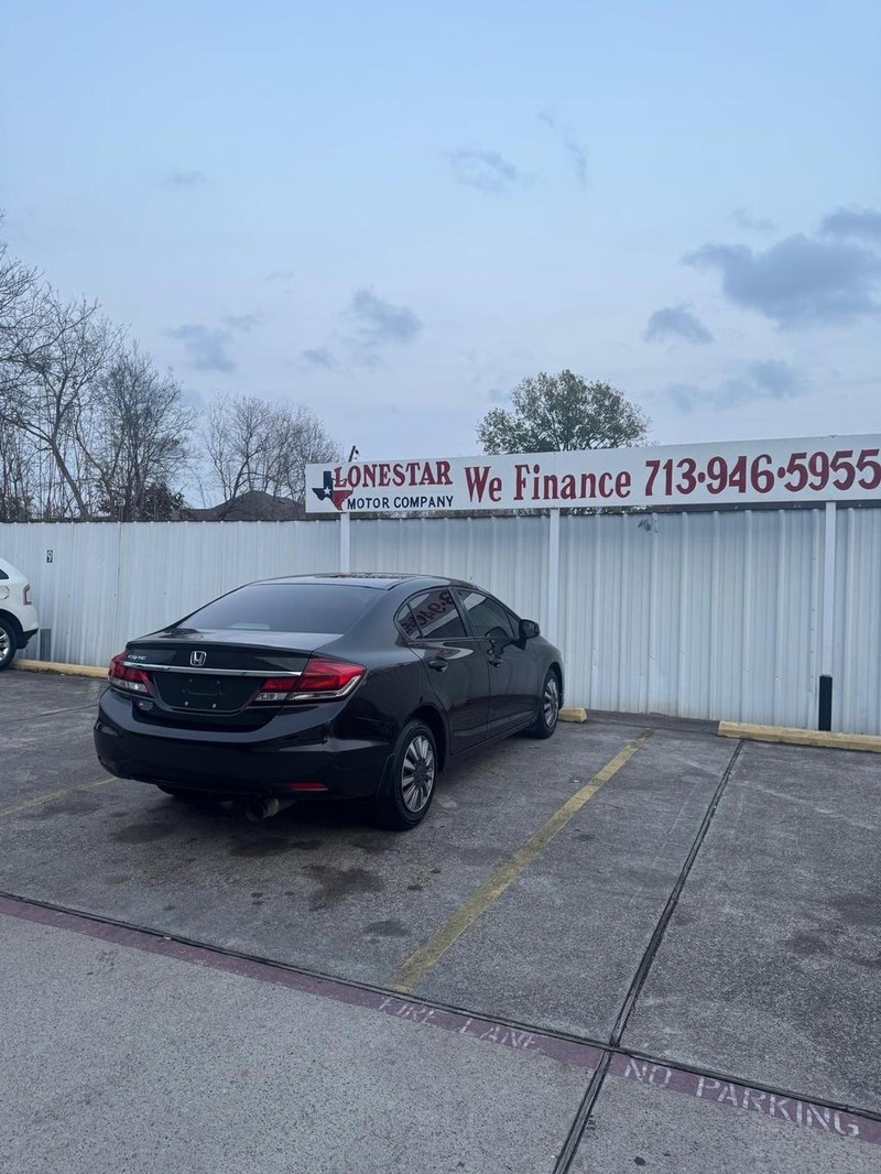 Honda Civic Sedan Vehicle Full-screen Gallery Image 06