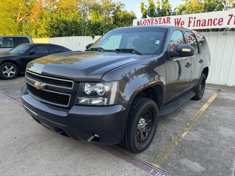 Chevrolet Tahoe Vehicle Full-screen Gallery Image 02