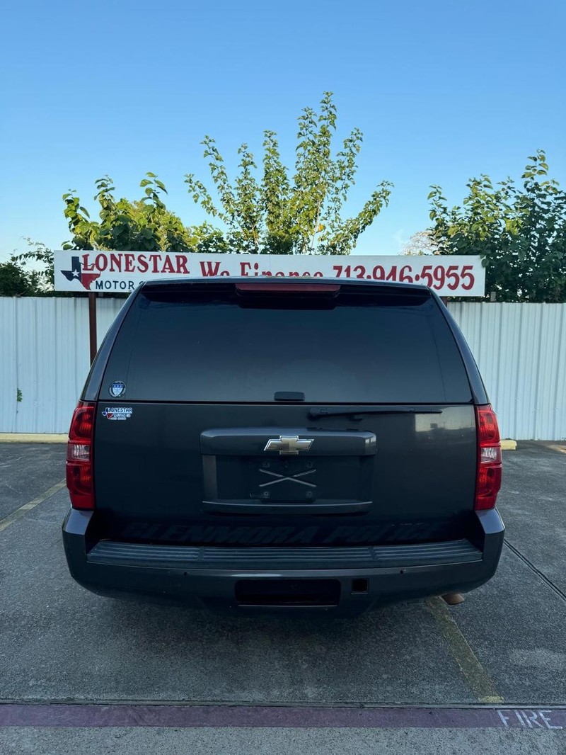 Chevrolet Tahoe Vehicle Full-screen Gallery Image 04