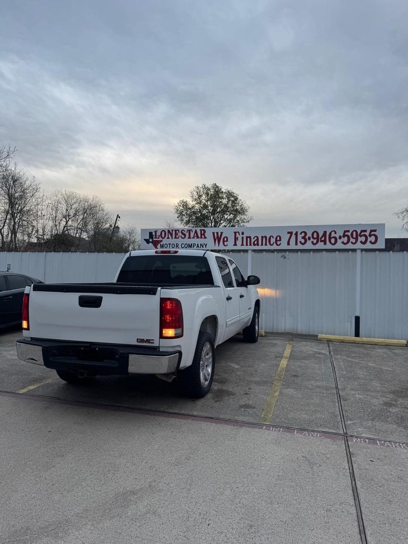 GMC Sierra 1500 Vehicle Full-screen Gallery Image 06