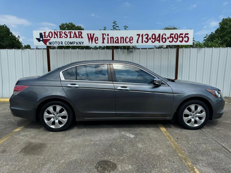 Honda Accord Sedan Vehicle Full-screen Gallery Image 07