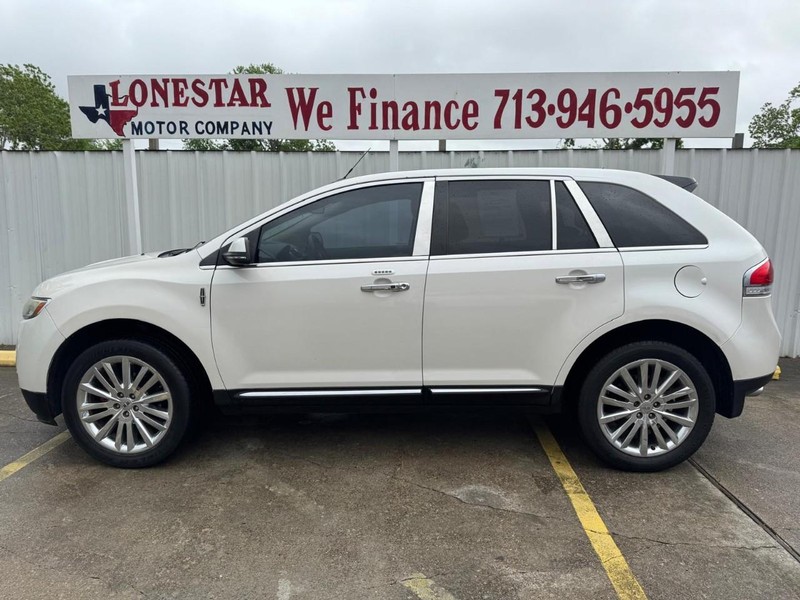 Lincoln MKX Vehicle Full-screen Gallery Image 07