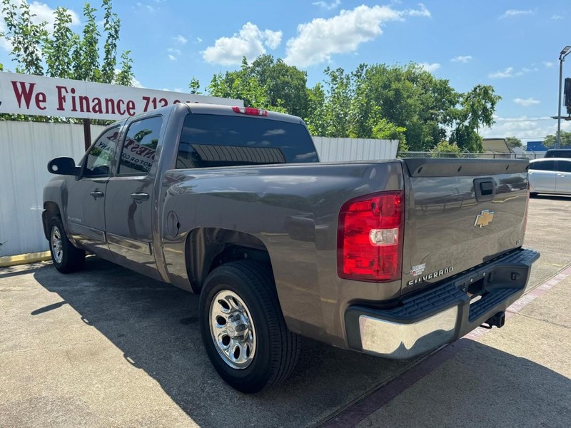 Chevrolet Silverado 1500 Vehicle Full-screen Gallery Image 06