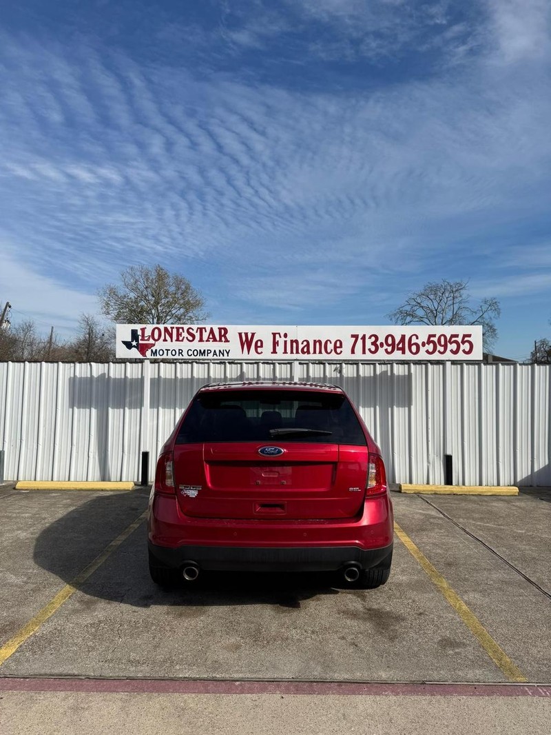 Ford Edge Vehicle Full-screen Gallery Image 04