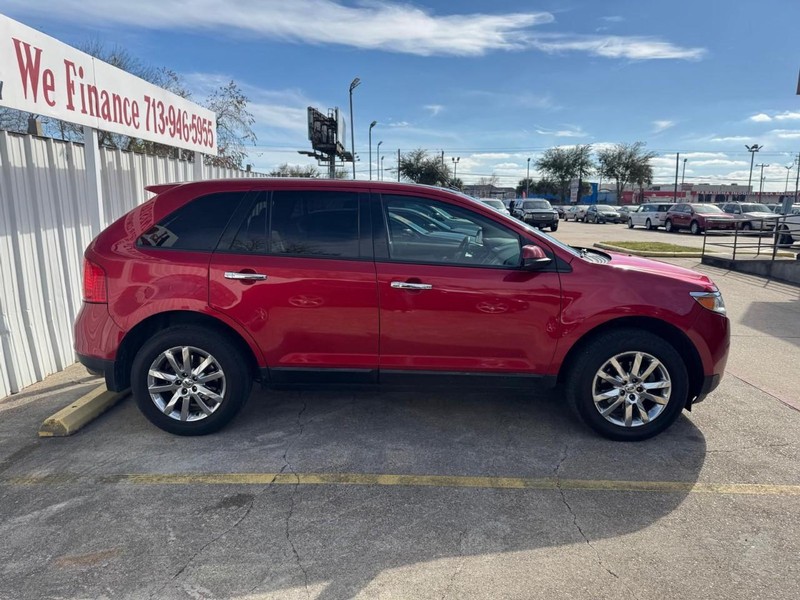 Ford Edge Vehicle Full-screen Gallery Image 08