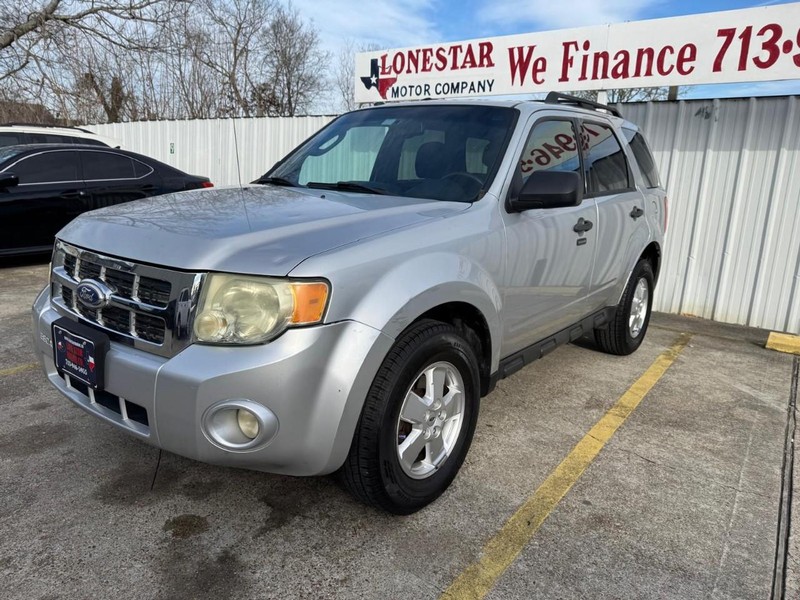 Ford Escape Vehicle Full-screen Gallery Image 02