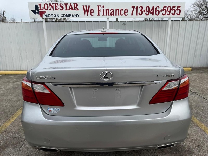 Lexus LS 460 Vehicle Full-screen Gallery Image 04