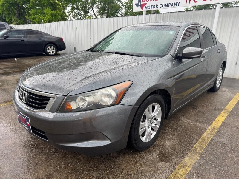 Honda Accord Sedan Vehicle Full-screen Gallery Image 02