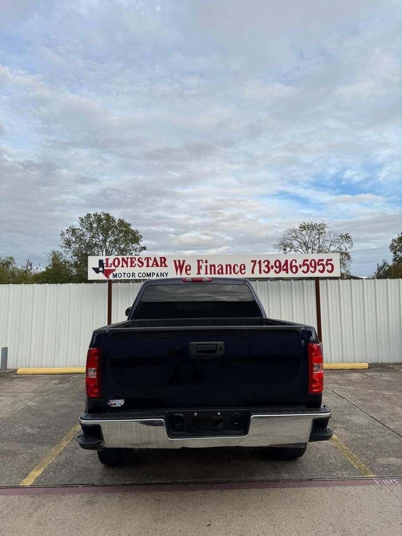 Chevrolet Silverado 1500 Vehicle Full-screen Gallery Image 04