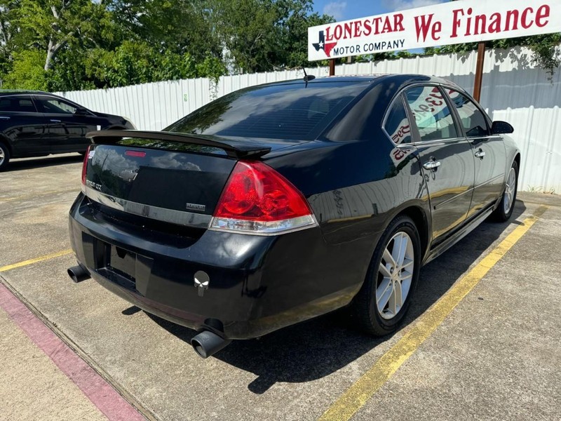 Chevrolet Impala Vehicle Full-screen Gallery Image 05