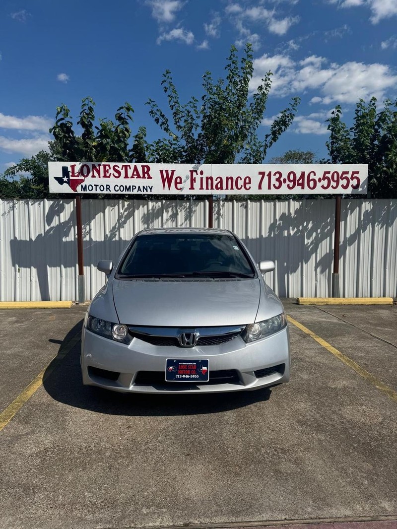 Honda Civic Sedan Vehicle Full-screen Gallery Image 03