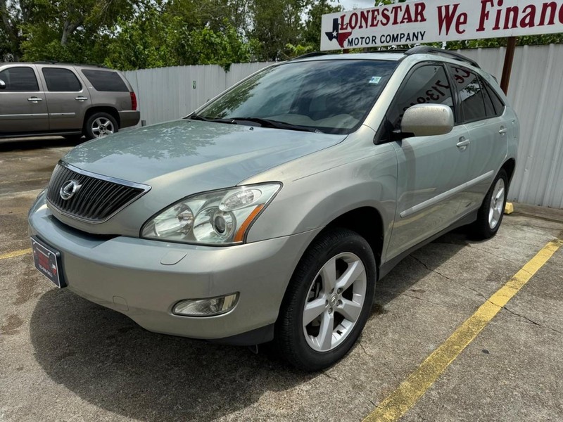 Lexus RX 330 Vehicle Full-screen Gallery Image 02