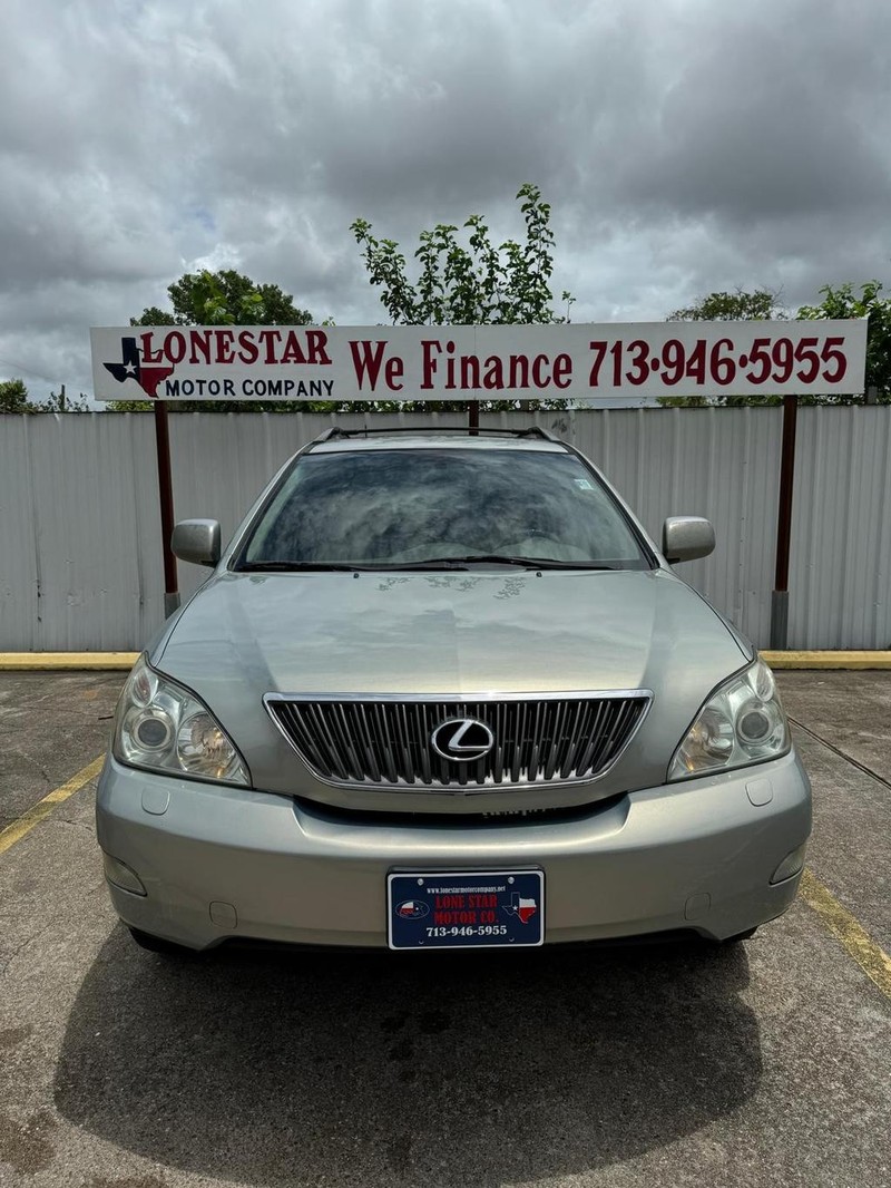 Lexus RX 330 Vehicle Full-screen Gallery Image 03