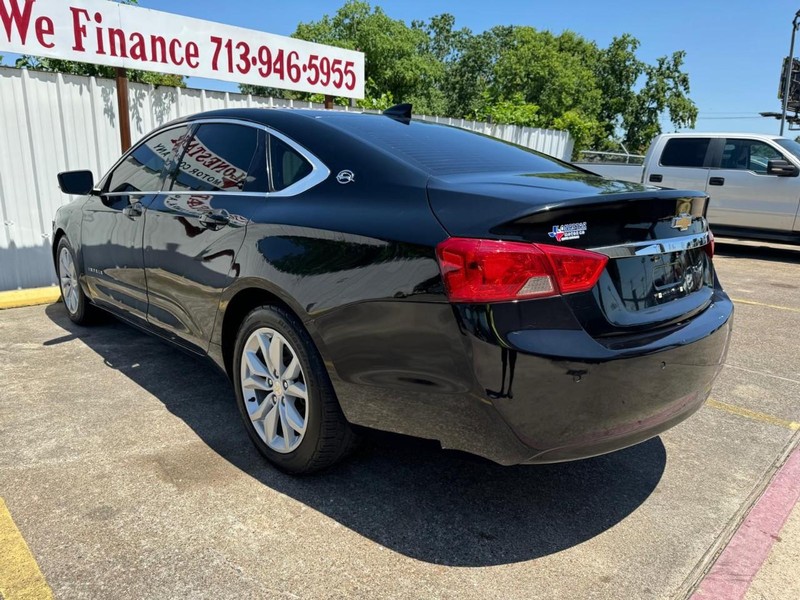Chevrolet Impala Vehicle Full-screen Gallery Image 06