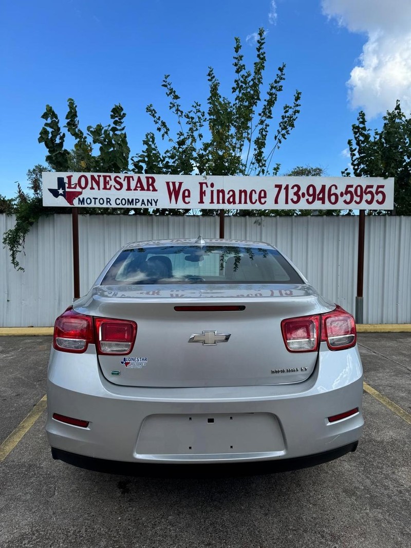 Chevrolet Malibu Vehicle Full-screen Gallery Image 04