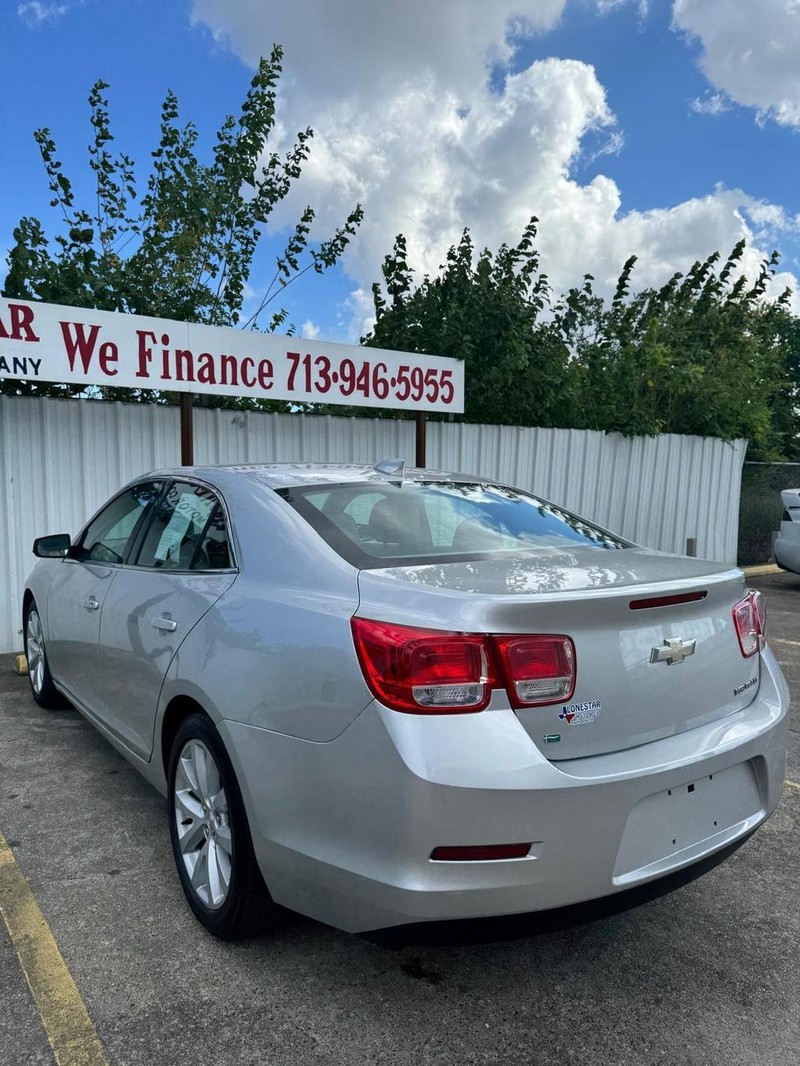Chevrolet Malibu Vehicle Full-screen Gallery Image 06