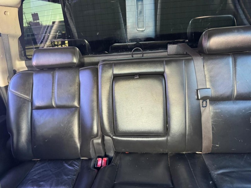 Chevrolet Silverado 1500 Vehicle Full-screen Gallery Image 11