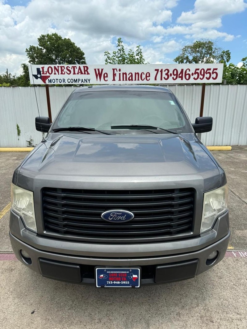 Ford F-150 Vehicle Full-screen Gallery Image 03