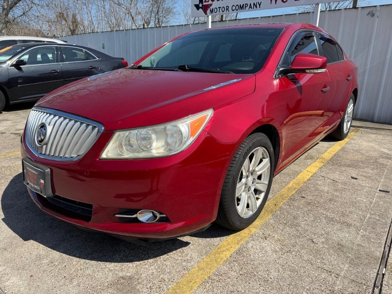 Buick LaCrosse Vehicle Full-screen Gallery Image 02