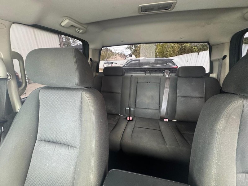 Chevrolet Silverado 1500 Vehicle Full-screen Gallery Image 11