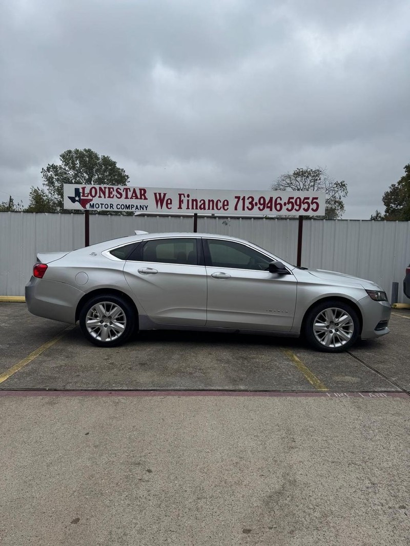 Chevrolet Impala Vehicle Full-screen Gallery Image 08