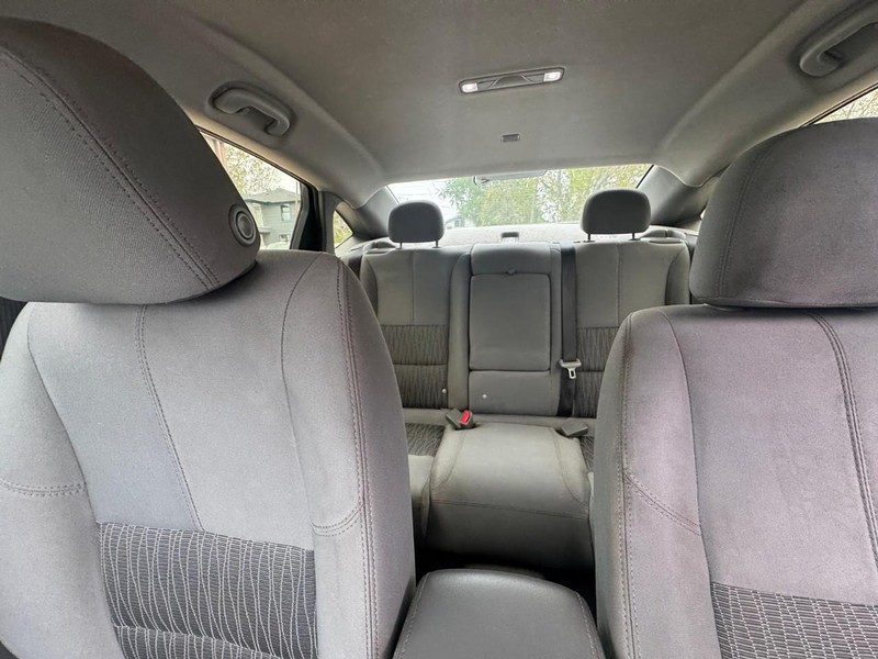 Chevrolet Impala Vehicle Full-screen Gallery Image 11