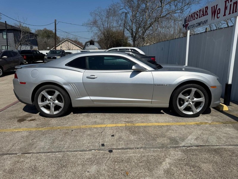 Chevrolet Camaro Vehicle Full-screen Gallery Image 08