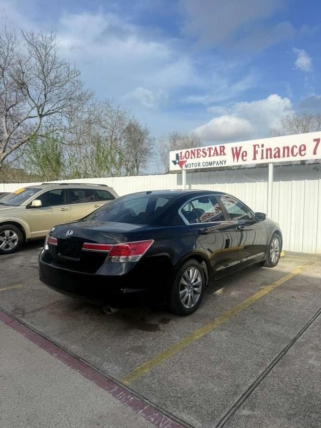 Honda Accord Sedan Vehicle Full-screen Gallery Image 06