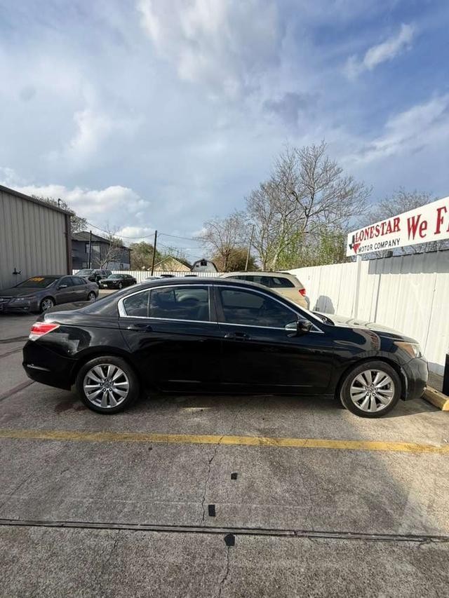 Honda Accord Sedan Vehicle Full-screen Gallery Image 07