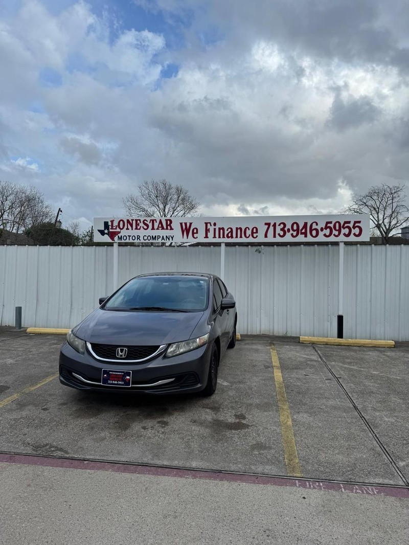 Honda Civic Sedan Vehicle Full-screen Gallery Image 02