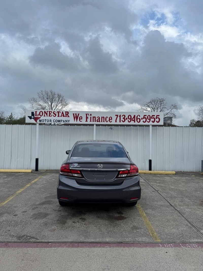 Honda Civic Sedan Vehicle Full-screen Gallery Image 04