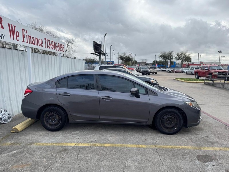 Honda Civic Sedan Vehicle Full-screen Gallery Image 07