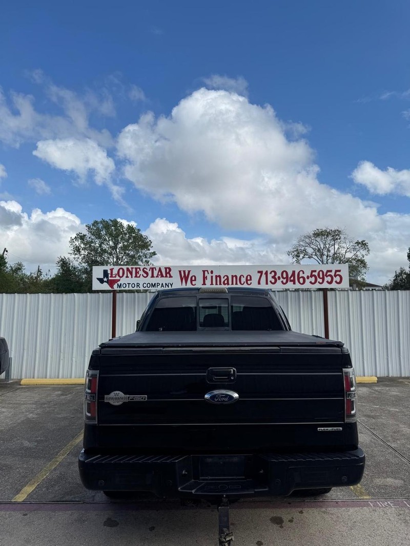 Ford F-150 Vehicle Full-screen Gallery Image 04