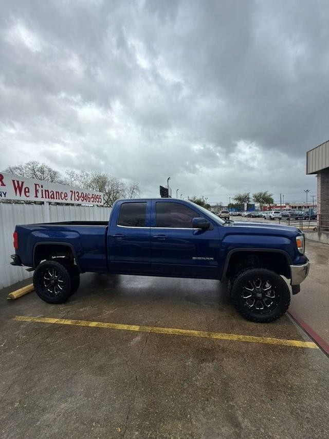 GMC Sierra 1500 Vehicle Full-screen Gallery Image 07