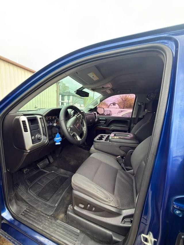 GMC Sierra 1500 Vehicle Full-screen Gallery Image 09