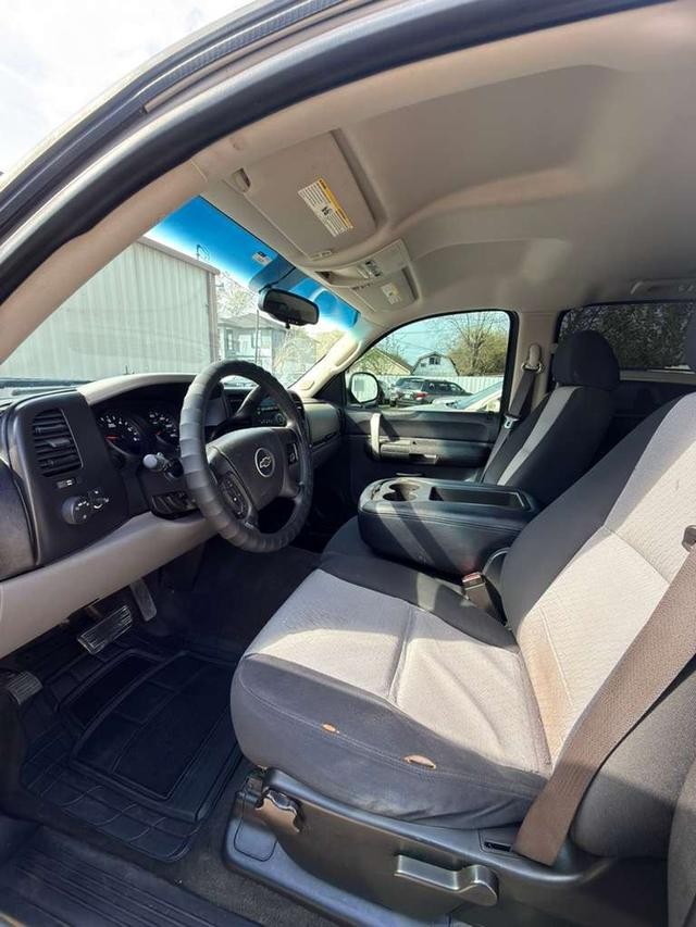 Chevrolet Silverado 1500 Vehicle Full-screen Gallery Image 07