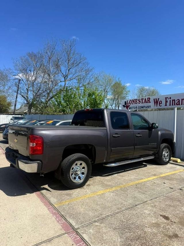 Chevrolet Silverado 1500 Vehicle Full-screen Gallery Image 05