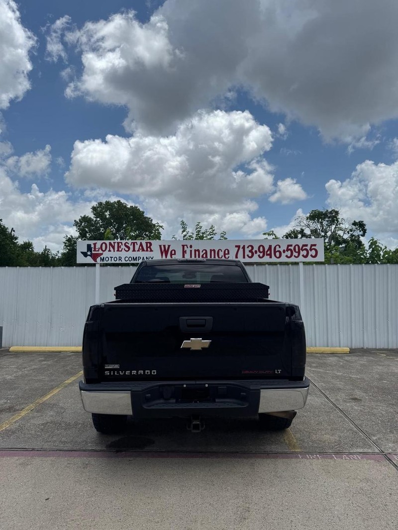 Chevrolet Silverado 1500 Vehicle Full-screen Gallery Image 04