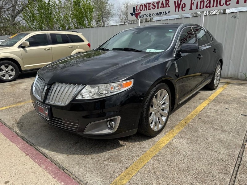 Buick LaCrosse Vehicle Full-screen Gallery Image 02