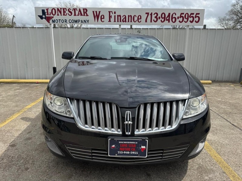 Buick LaCrosse Vehicle Full-screen Gallery Image 03