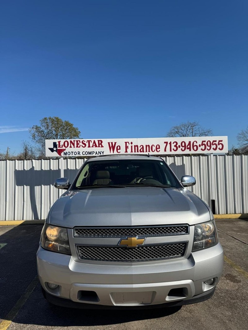 Chevrolet Tahoe Vehicle Full-screen Gallery Image 03