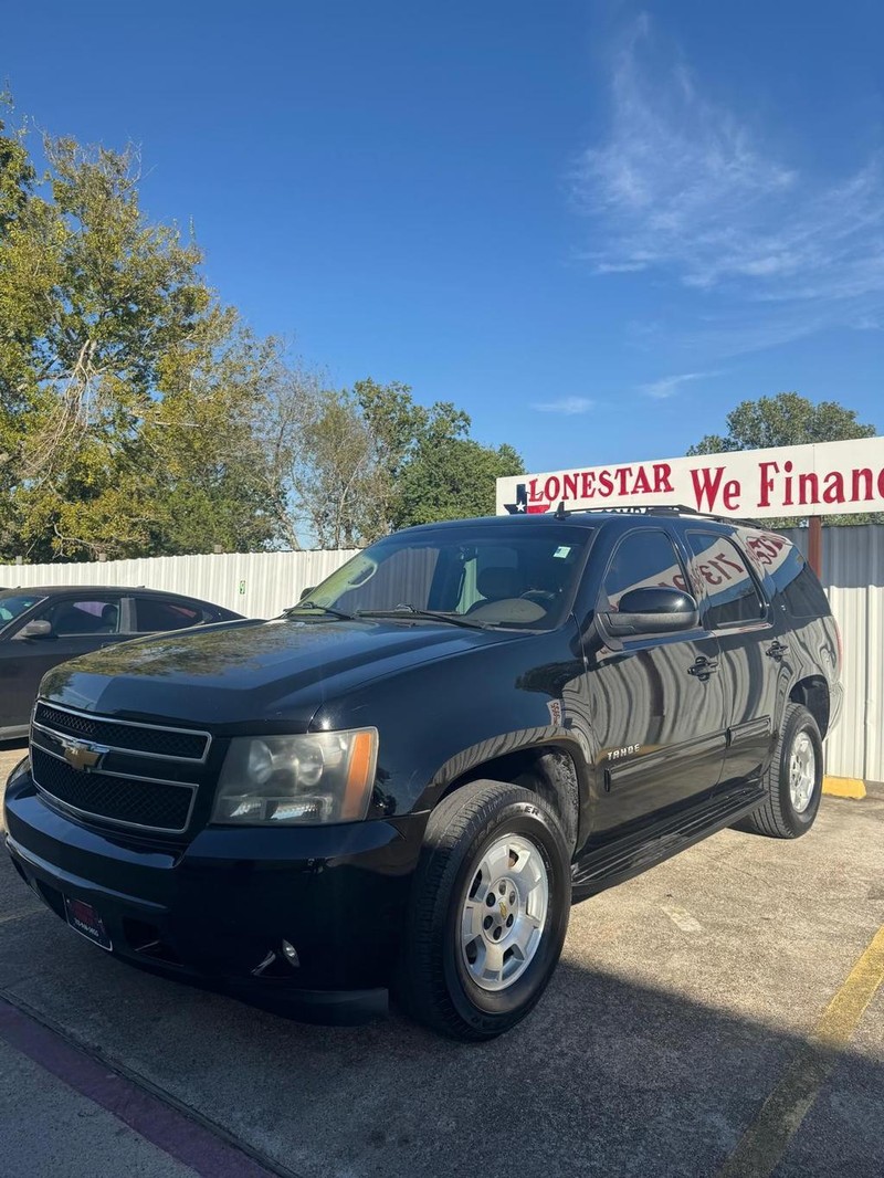 Chevrolet Tahoe Vehicle Full-screen Gallery Image 02