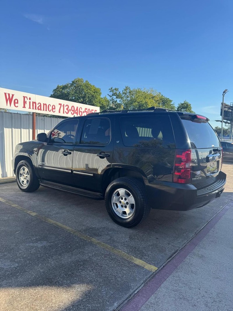 Chevrolet Tahoe Vehicle Full-screen Gallery Image 06