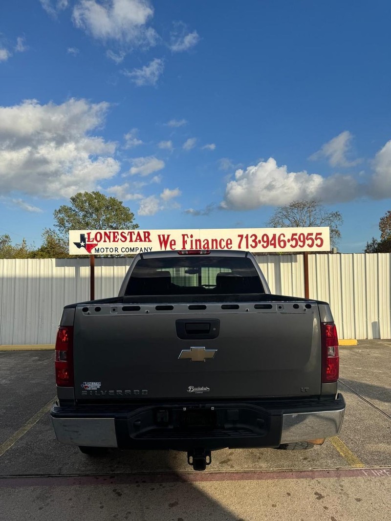 Chevrolet Silverado 1500 Vehicle Full-screen Gallery Image 04