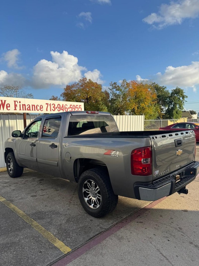 Chevrolet Silverado 1500 Vehicle Full-screen Gallery Image 06