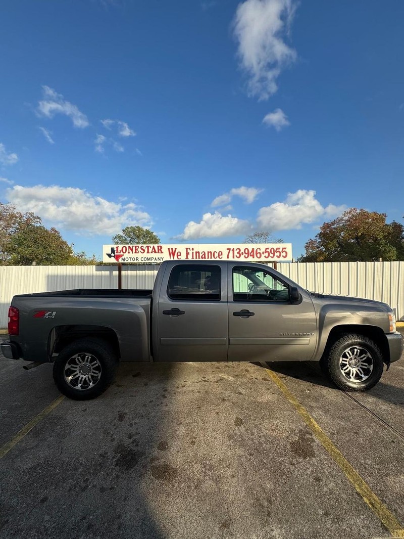 Chevrolet Silverado 1500 Vehicle Full-screen Gallery Image 08