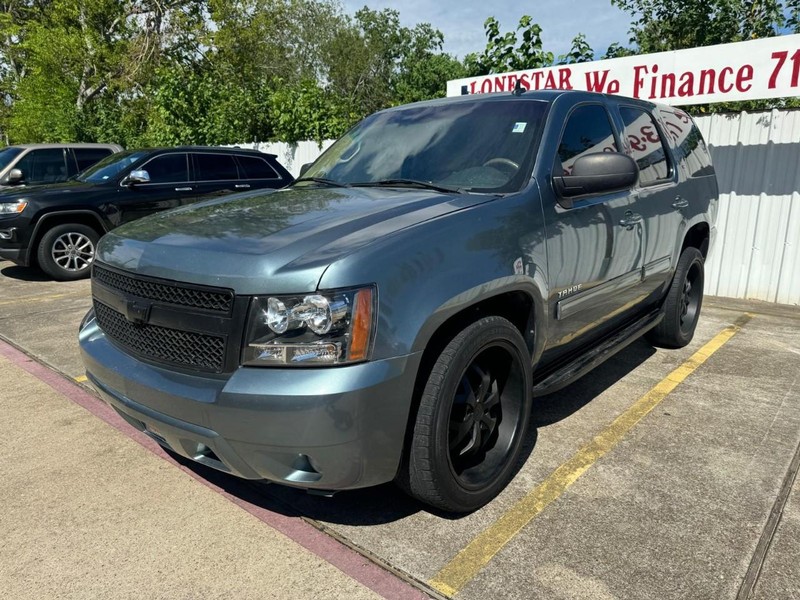 Chevrolet Tahoe Vehicle Full-screen Gallery Image 02