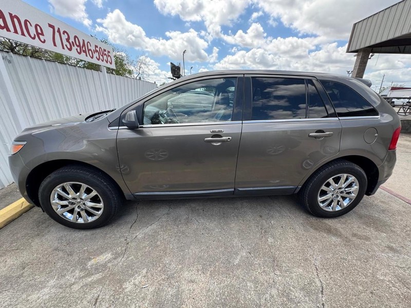 Ford Edge Vehicle Full-screen Gallery Image 08