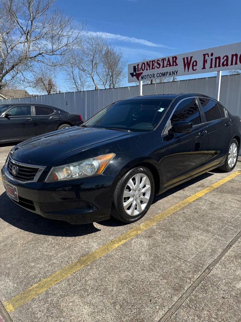 Honda Accord Sedan Vehicle Full-screen Gallery Image 02